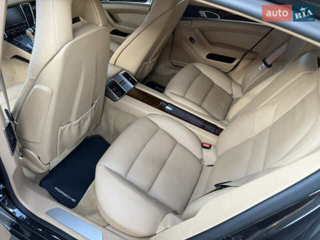 Порше Панамера 2011 в Кривом Роге на Automoto.ua Серый Порше Панамера, объемом двигателя 3.61 л и пробегом 135 тыс. км за 21000 $, фото 20 на Automoto.ua