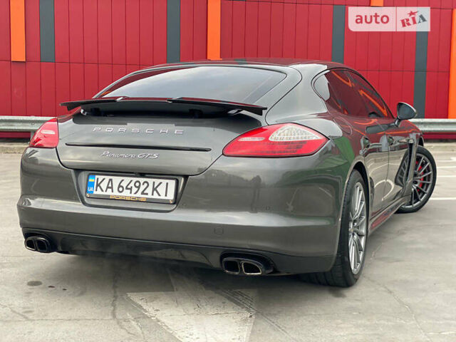 Сірий Порше Panamera, об'ємом двигуна 4.81 л та пробігом 180 тис. км за 22900 $, фото 7 на Automoto.ua