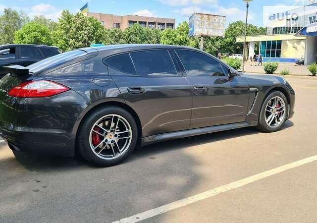 Сірий Порше Panamera, об'ємом двигуна 2.97 л та пробігом 123 тис. км за 32800 $, фото 17 на Automoto.ua