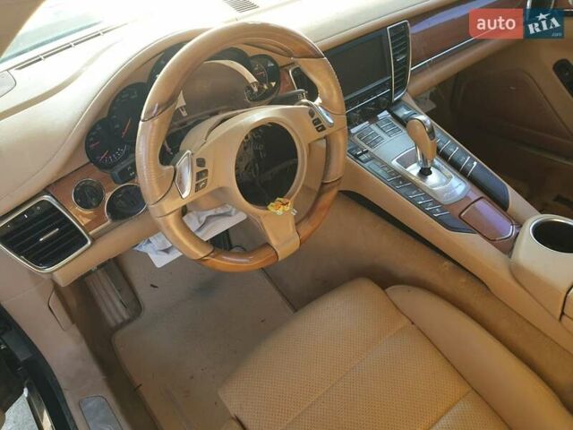 Серый Порше Панамера, объемом двигателя 3.61 л и пробегом 100 тыс. км за 13000 $, фото 1 на Automoto.ua