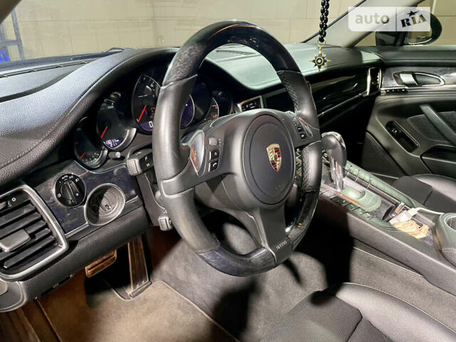 Сірий Порше Panamera, об'ємом двигуна 2.97 л та пробігом 225 тис. км за 32500 $, фото 17 на Automoto.ua