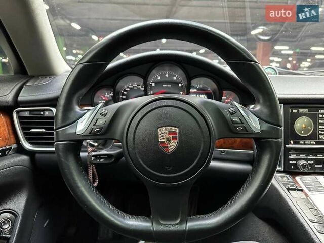 Серый Порше Панамера, объемом двигателя 3.61 л и пробегом 156 тыс. км за 20990 $, фото 15 на Automoto.ua