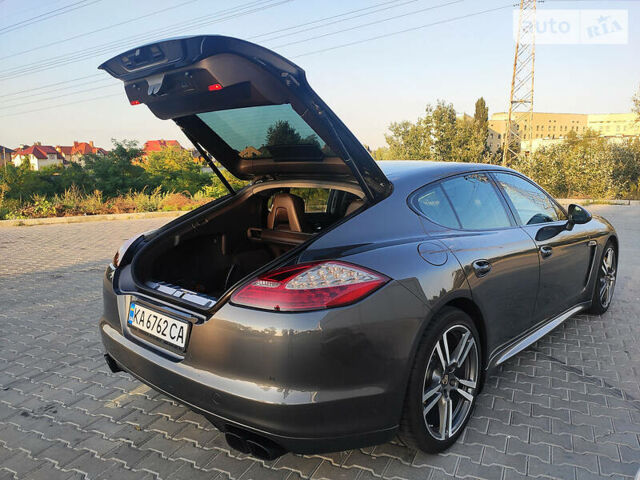 Сірий Порше Panamera, об'ємом двигуна 4.8 л та пробігом 143 тис. км за 34000 $, фото 12 на Automoto.ua