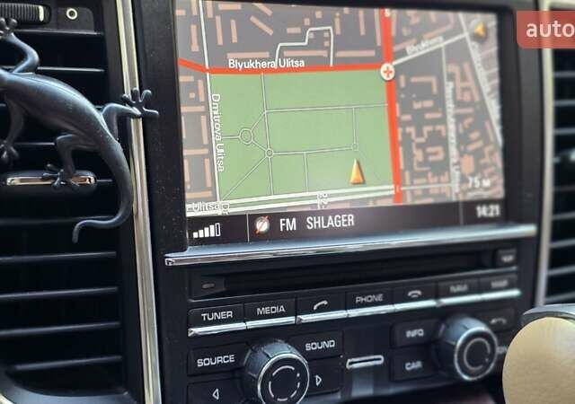 Серый Порше Панамера, объемом двигателя 2.97 л и пробегом 126 тыс. км за 31000 $, фото 22 на Automoto.ua