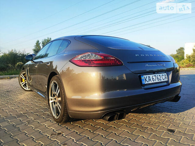 Сірий Порше Panamera, об'ємом двигуна 4.8 л та пробігом 143 тис. км за 34000 $, фото 9 на Automoto.ua