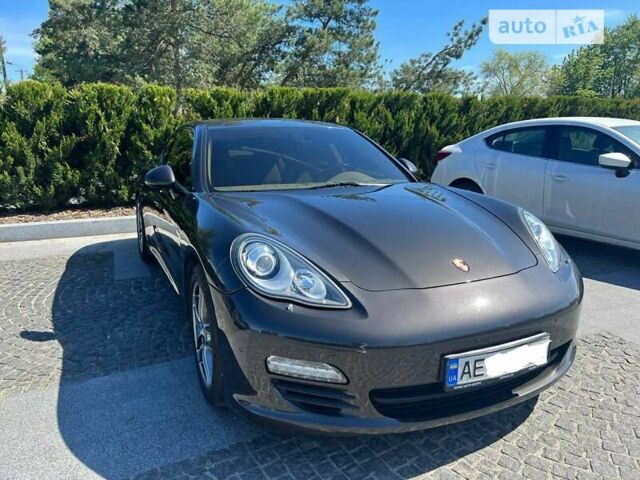 Сірий Порше Panamera, об'ємом двигуна 2.97 л та пробігом 123 тис. км за 32800 $, фото 14 на Automoto.ua