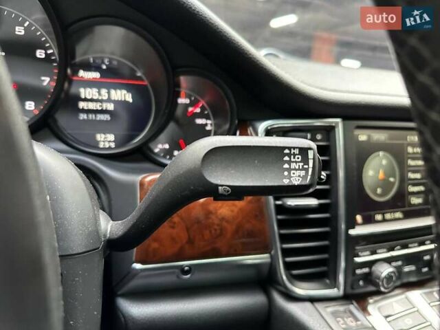 Серый Порше Панамера, объемом двигателя 3.61 л и пробегом 156 тыс. км за 20990 $, фото 16 на Automoto.ua