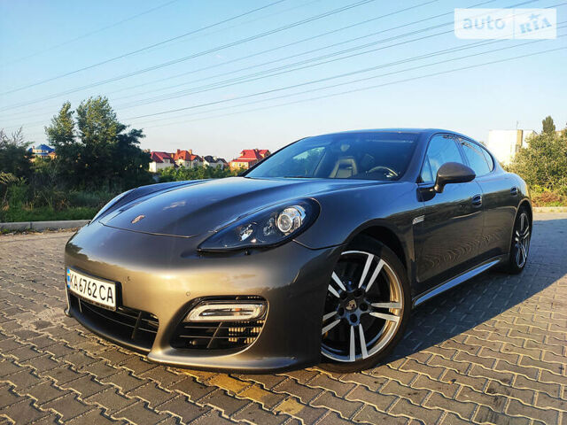 Сірий Порше Panamera, об'ємом двигуна 4.8 л та пробігом 143 тис. км за 34000 $, фото 5 на Automoto.ua