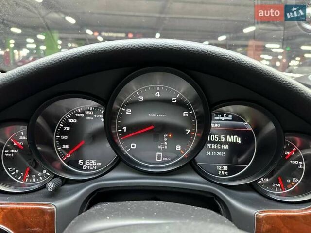 Серый Порше Панамера, объемом двигателя 3.61 л и пробегом 156 тыс. км за 20990 $, фото 17 на Automoto.ua