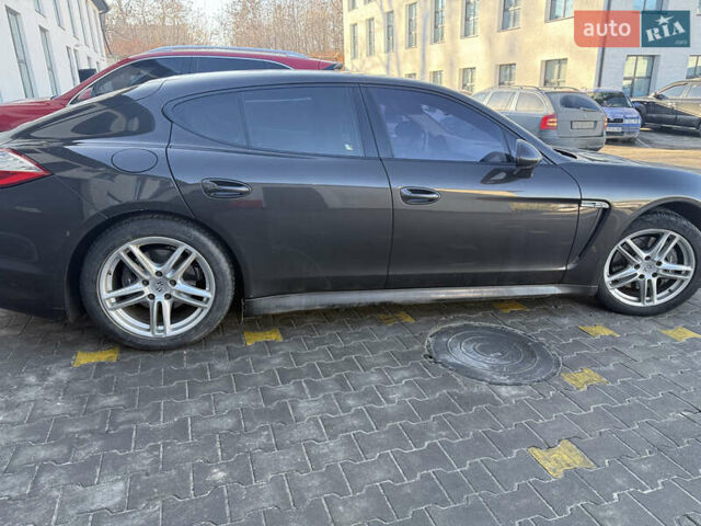 Серый Порше Панамера, объемом двигателя 3.61 л и пробегом 120 тыс. км за 20000 $, фото 9 на Automoto.ua