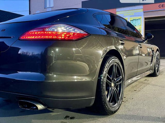 Сірий Порше Panamera, об'ємом двигуна 2.97 л та пробігом 225 тис. км за 32500 $, фото 7 на Automoto.ua