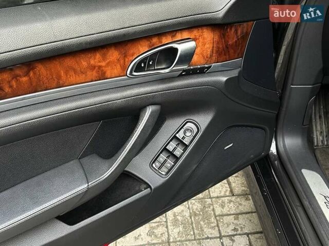 Серый Порше Панамера, объемом двигателя 3.61 л и пробегом 156 тыс. км за 20990 $, фото 11 на Automoto.ua