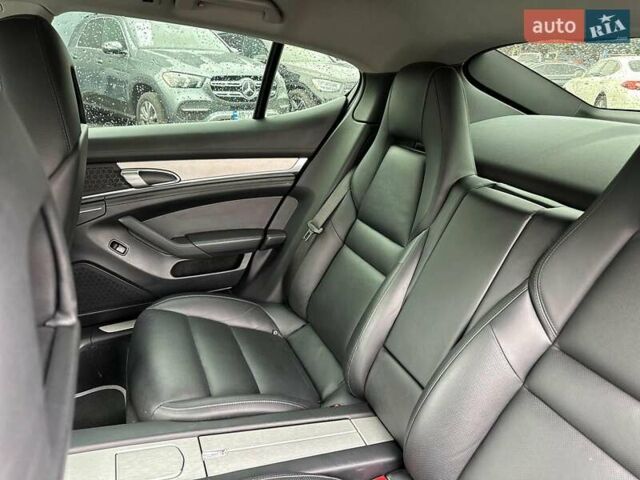 Порше Панамера 2013 в Виннице на Automoto.ua Серый Порше Панамера, объемом двигателя 3.6 л и пробегом 225 тыс. км за 29690 $, фото 22 на Automoto.ua