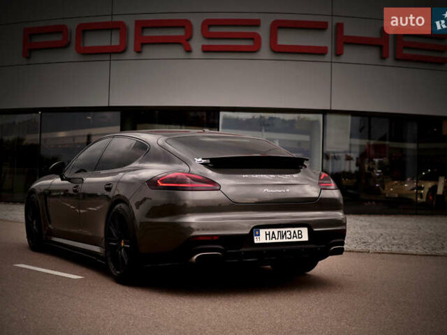 Порше Панамера 2013 в Киеве на Automoto.ua Серый Порше Панамера, объемом двигателя 3.6 л и пробегом 112 тыс. км за 27500 $, фото 16 на Automoto.ua