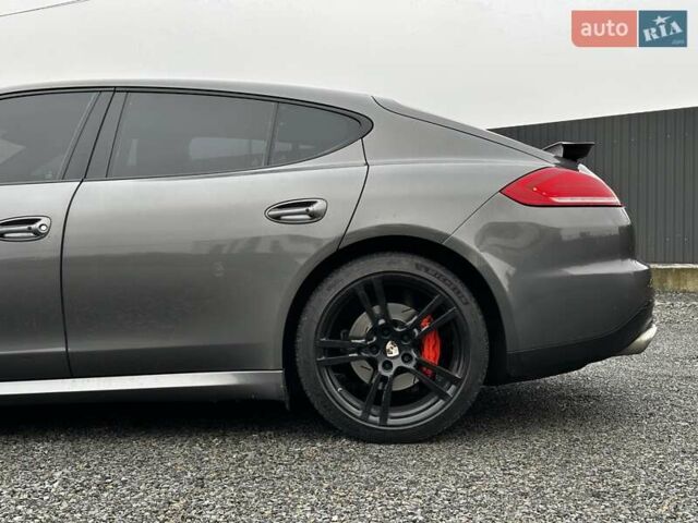 Сірий Порше Panamera, об'ємом двигуна 3 л та пробігом 192 тис. км за 22999 $, фото 7 на Automoto.ua