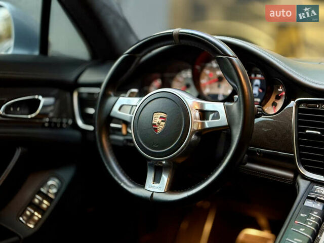 Серый Порше Панамера, объемом двигателя 4.8 л и пробегом 113 тыс. км за 30000 $, фото 24 на Automoto.ua