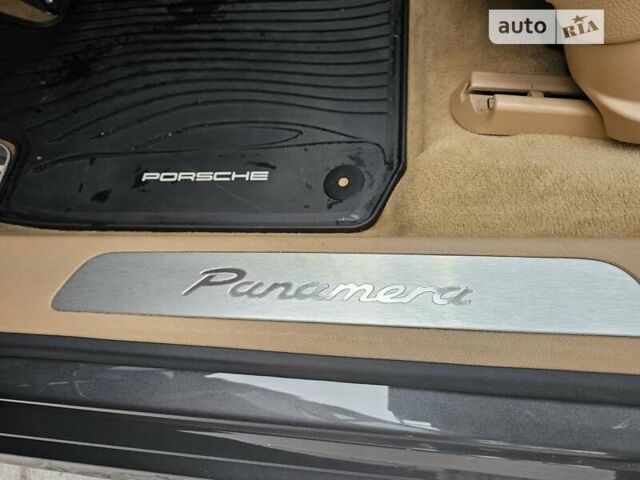 Сірий Порше Panamera, об'ємом двигуна 2.97 л та пробігом 190 тис. км за 55000 $, фото 7 на Automoto.ua