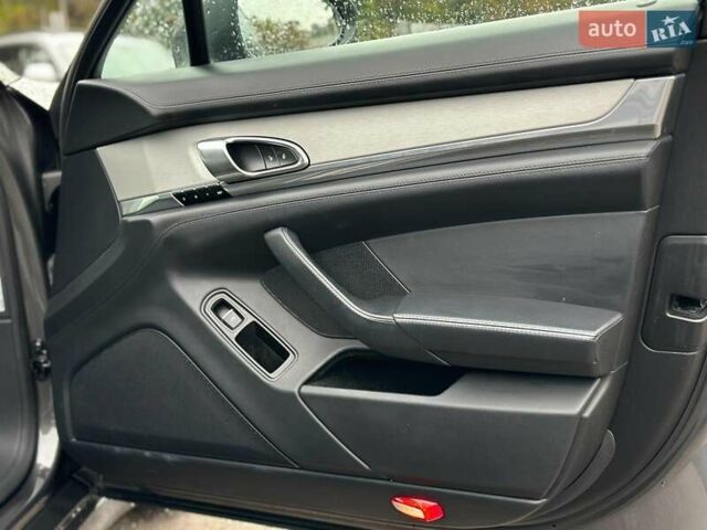 Порше Панамера 2013 в Виннице на Automoto.ua Серый Порше Панамера, объемом двигателя 3.6 л и пробегом 225 тыс. км за 29690 $, фото 33 на Automoto.ua