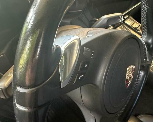 Порше Панамера 2013 в Буче на Automoto.ua Серый Порше Панамера, объемом двигателя 3 л и пробегом 140 тыс. км за 45000 $, фото 18 на Automoto.ua