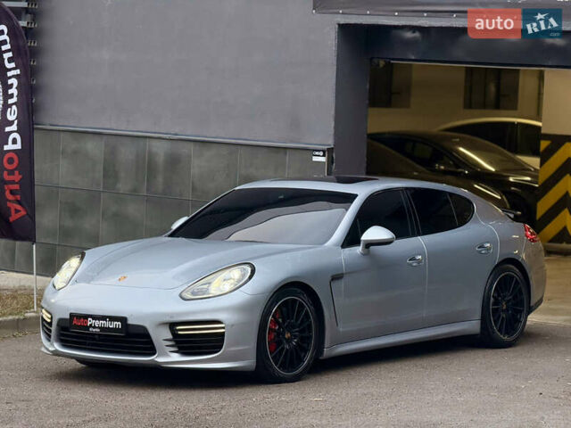 Серый Порше Панамера, объемом двигателя 4.8 л и пробегом 113 тыс. км за 30000 $, фото 2 на Automoto.ua