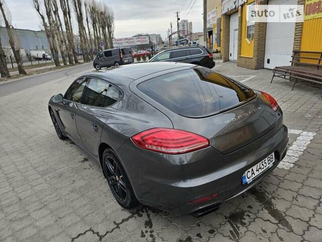 Сірий Порше Panamera, об'ємом двигуна 2.97 л та пробігом 190 тис. км за 55000 $, фото 19 на Automoto.ua