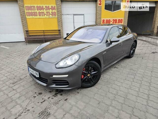 Сірий Порше Panamera, об'ємом двигуна 2.97 л та пробігом 190 тис. км за 55000 $, фото 4 на Automoto.ua