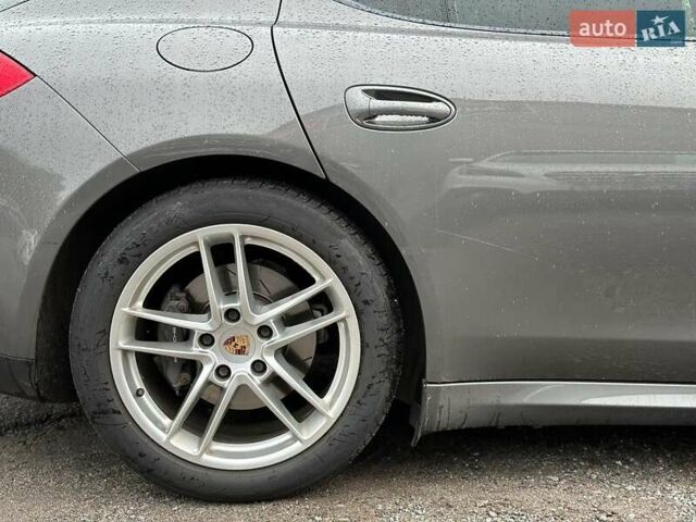 Порше Панамера 2013 в Виннице на Automoto.ua Серый Порше Панамера, объемом двигателя 3.6 л и пробегом 225 тыс. км за 29690 $, фото 14 на Automoto.ua