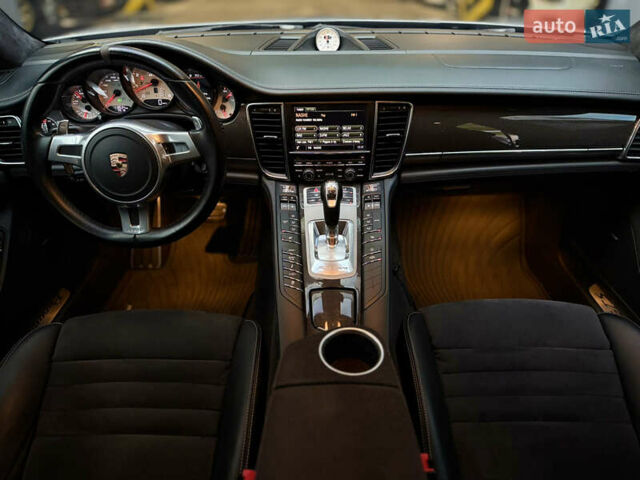 Серый Порше Панамера, объемом двигателя 4.8 л и пробегом 113 тыс. км за 30000 $, фото 22 на Automoto.ua