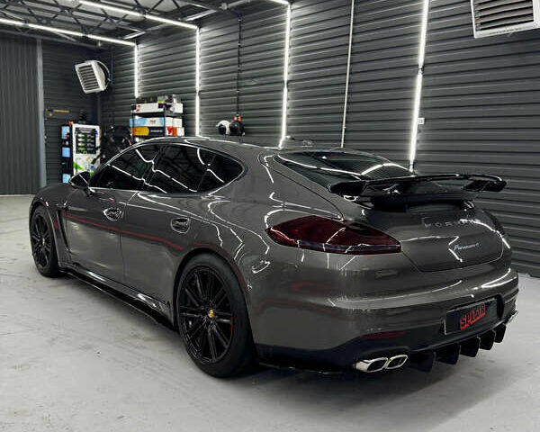 Порше Панамера 2013 в Киеве на Automoto.ua Серый Порше Панамера, объемом двигателя 3.6 л и пробегом 112 тыс. км за 27500 $, фото 5 на Automoto.ua