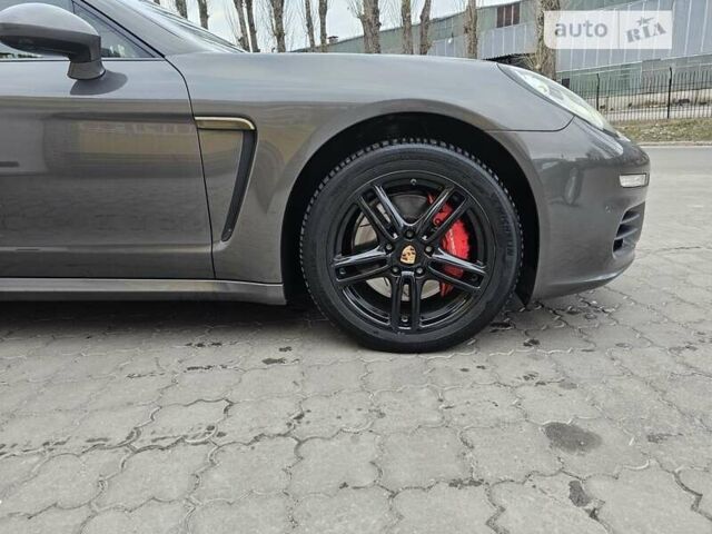 Сірий Порше Panamera, об'ємом двигуна 2.97 л та пробігом 190 тис. км за 55000 $, фото 14 на Automoto.ua