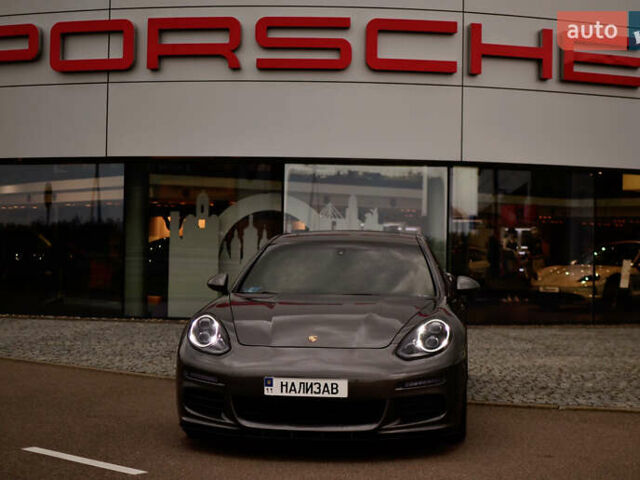 Порше Панамера 2013 в Киеве на Automoto.ua Серый Порше Панамера, объемом двигателя 3.6 л и пробегом 112 тыс. км за 27500 $, фото 20 на Automoto.ua