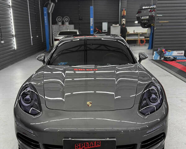 Порше Панамера 2013 в Киеве на Automoto.ua Серый Порше Панамера, объемом двигателя 3.6 л и пробегом 112 тыс. км за 27500 $, фото 3 на Automoto.ua