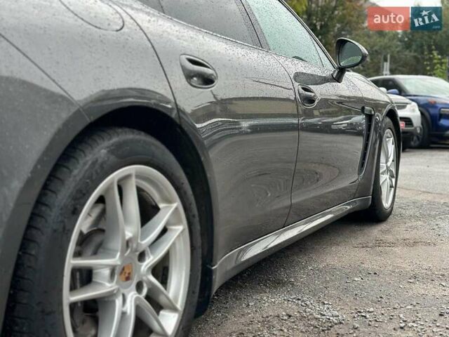 Порше Панамера 2013 в Виннице на Automoto.ua Серый Порше Панамера, объемом двигателя 3.6 л и пробегом 225 тыс. км за 29690 $, фото 15 на Automoto.ua
