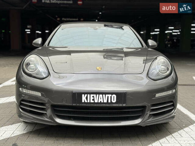 Серый Порше Панамера, объемом двигателя 3 л и пробегом 153 тыс. км за 26500 $, фото 10 на Automoto.ua