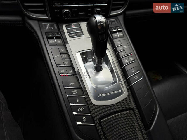 Серый Порше Панамера, объемом двигателя 3 л и пробегом 153 тыс. км за 26500 $, фото 21 на Automoto.ua