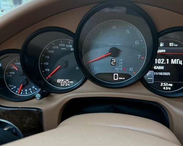 Серый Порше Панамера, объемом двигателя 3 л и пробегом 180 тыс. км за 22000 $, фото 10 на Automoto.ua