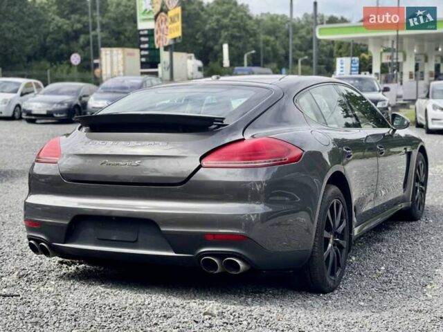 Сірий Порше Panamera, об'ємом двигуна 3 л та пробігом 98 тис. км за 18900 $, фото 4 на Automoto.ua