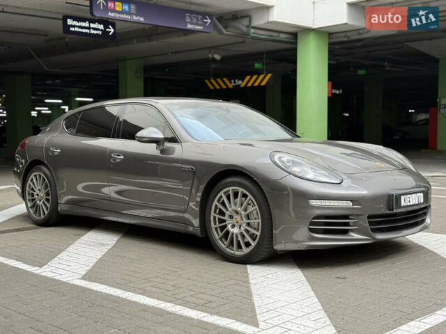 Серый Порше Панамера, объемом двигателя 3 л и пробегом 153 тыс. км за 26500 $, фото 9 на Automoto.ua