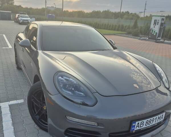 Серый Порше Панамера, объемом двигателя 3 л и пробегом 140 тыс. км за 39000 $, фото 7 на Automoto.ua