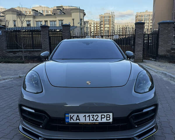 Сірий Порше Panamera, об'ємом двигуна 4 л та пробігом 70 тис. км за 69000 $, фото 1 на Automoto.ua