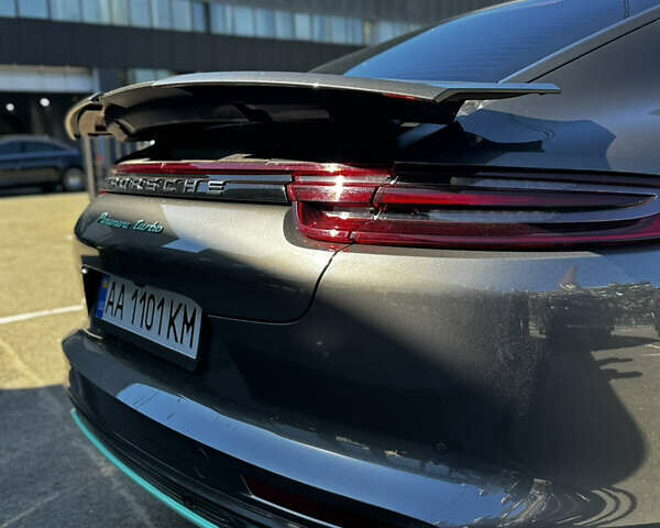 Сірий Порше Panamera, об'ємом двигуна 4 л та пробігом 49 тис. км за 89000 $, фото 11 на Automoto.ua