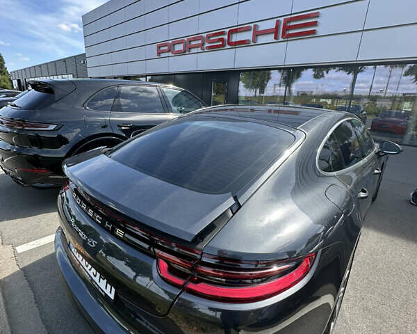 Серый Порше Панамера, объемом двигателя 2.89 л и пробегом 162 тыс. км за 49900 $, фото 4 на Automoto.ua