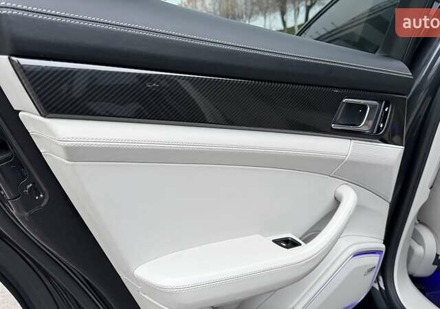 Серый Порше Панамера, объемом двигателя 2.89 л и пробегом 67 тыс. км за 65000 $, фото 9 на Automoto.ua