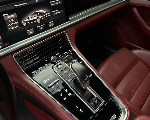 Серый Порше Панамера, объемом двигателя 2.9 л и пробегом 72 тыс. км за 68000 $, фото 18 на Automoto.ua