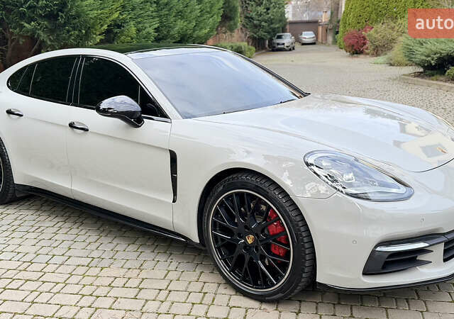 Серый Порше Панамера, объемом двигателя 2.9 л и пробегом 72 тыс. км за 68000 $, фото 5 на Automoto.ua