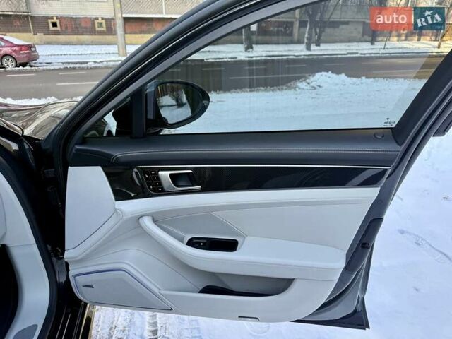 Сірий Порше Panamera, об'ємом двигуна 2.89 л та пробігом 67 тис. км за 54900 $, фото 62 на Automoto.ua