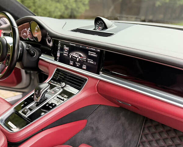 Серый Порше Панамера, объемом двигателя 2.9 л и пробегом 72 тыс. км за 68000 $, фото 33 на Automoto.ua