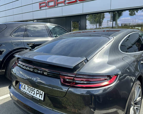 Серый Порше Панамера, объемом двигателя 2.89 л и пробегом 162 тыс. км за 49900 $, фото 3 на Automoto.ua
