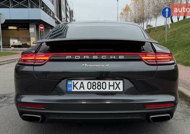 Серый Порше Панамера, объемом двигателя 2.89 л и пробегом 67 тыс. км за 65000 $, фото 5 на Automoto.ua