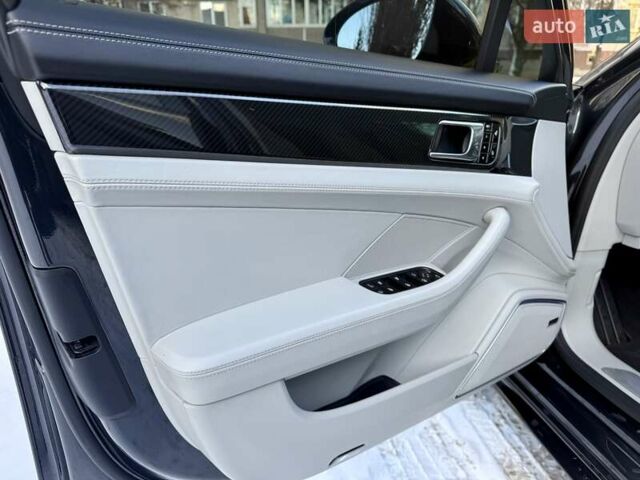 Сірий Порше Panamera, об'ємом двигуна 2.89 л та пробігом 67 тис. км за 54900 $, фото 74 на Automoto.ua